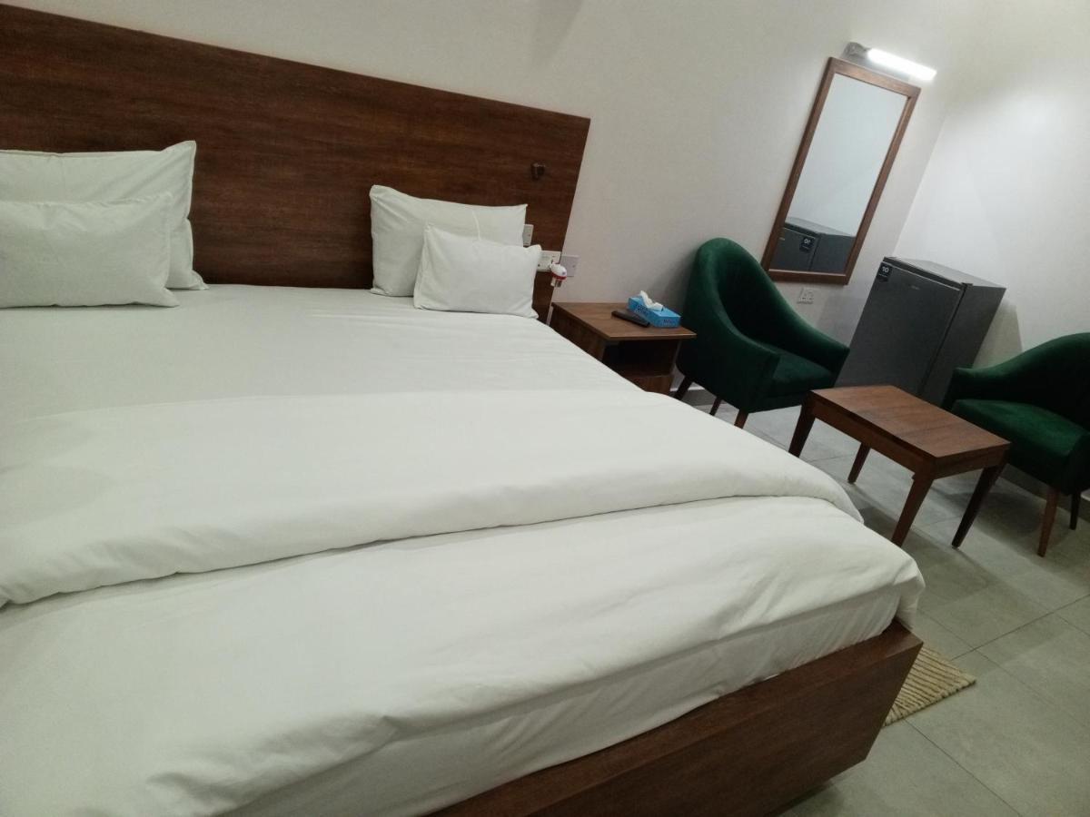 Ally Ngali Motel 키갈리 외부 사진